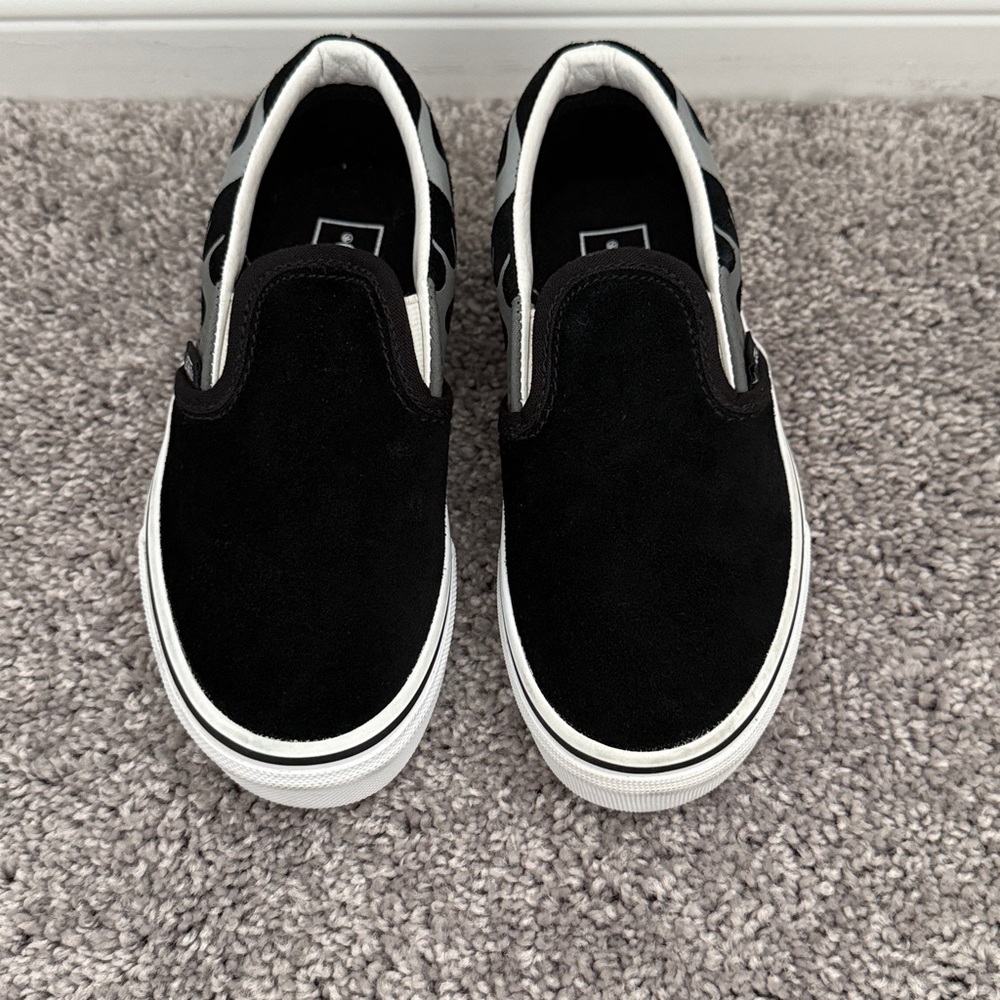 Vans Kids Classic Slip-on Suede Flame Black Size 13